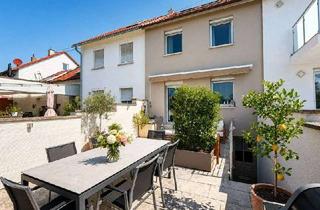 Haus kaufen in 72555 Metzingen, Ankommen. Bleiben. Zuhause sein - Modernisiertes Reihenmittelhaus für Paare und kleine Familien