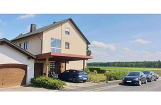 Haus kaufen in 97520 Röthlein, Großzügiges Zweifamilienhaus am unverbaubaren Ortsrand – Ihr neues Familiendomizil mit XL-Potential