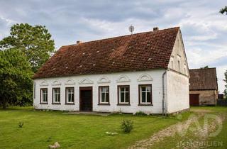 Haus kaufen in 17391 Medow, Landleben mit Potenzial – Landhaus mit Stallgebäude bei Anklam