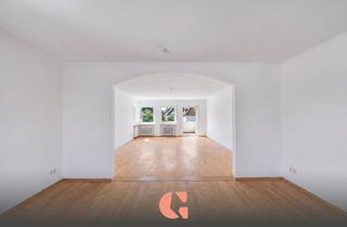 Wohnung kaufen in 80686 München, Großzügige 4-Zimmerwohnung mit viel Potenzial und 2 Balkonen