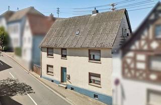 Haus kaufen in 56414 Hundsangen, Saniertes Wohnhaus mit großem Innenhof und Scheune - Hundsangen