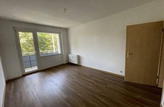Wohnung mieten in Hans-Stubbe-Straße 16, 06466 Gatersleben, Mit Einbauküche! 4-Zimmer-Wohnung mit Balkon sucht Nachmieter!