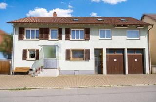 Haus kaufen in 78187 Geisingen, Zwei Wohnbereiche, zwei Eingänge - Ein Preis ! Gewachsene Immobilie mit viel Platz, Potenzial und übergrosser Garage in Kirchen-Hausen