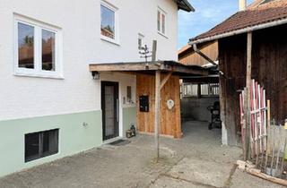Wohnung kaufen in 87640 Biessenhofen, Biessenhofen - Modernisierte 3,5-Zimmer-Wohnung mit 2 Balkonen, EBK & Stellplatz