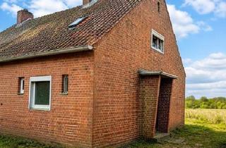 Doppelhaushälfte kaufen in 29345 Unterlüß, Südheide - Sanierungsbedürftige Doppelhaushälfte in der Rheinmetall Stadt