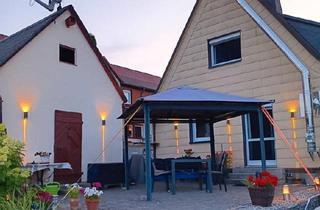 Haus kaufen in 95158 Kirchenlamitz, Kirchenlamitz - Freistehendes modernisiertes EFH, einziehen und wohlfühlen