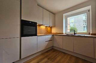 Wohnung kaufen in 22395 Hamburg, Hamburg - Frisch saniert! 2,5-Zi.-Wohnung mit Südloggia & TG provisionsfrei