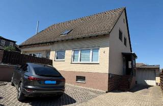 Haus kaufen in 38364 Schöningen, Schöningen - 1-2 Familienhaus mit 2 Garagen u. Keller, Massivbauweise, Esbeck