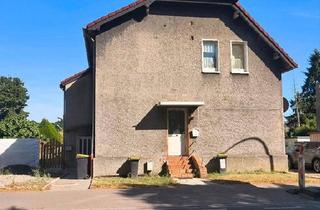 Reihenhaus kaufen in 45966 Gladbeck, Gladbeck - Attraktive Kapitalanlage Reihenhaus mit 4 Eingänge zu verkaufen.