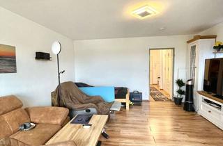 Wohnung kaufen in Schweriner Straße 17, 71083 Herrenberg, ***Vermietetes 1-Zimmer-Apartment mit Balkon, Weitblick und Einzelgarage in Herrenberg**