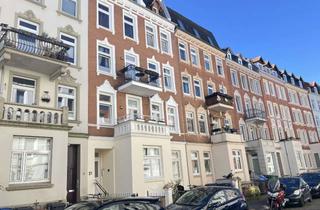 Wohnung kaufen in Geverdestr. 21, 23554 St. Lorenz Nord, Wunderschöne sanierte Altbauwohnung mit Balkon in St. Lorenz Nord