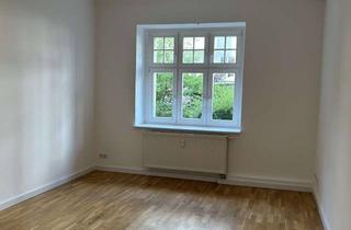 Wohnung kaufen in Leiblstr 22, 12435 Plänterwald, Schöne 2-Zimmerwohnung nahe am Treptower Park ! Provisionsfrei !