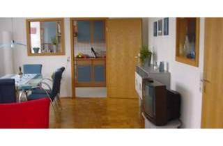 Wohnung kaufen in 89160 Dornstadt, Lichtdurchflutete gepflegte 3-Zimmer-Wohnung mit SW Balkon u. EBK in Dornstadt
