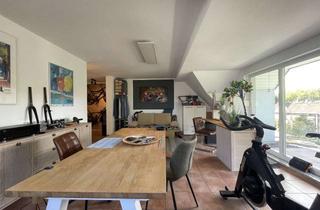 Wohnung kaufen in 47228 Hochemmerich, WOHNEN, WO ANDERE SPAZIEREN GEHEN!Gepflegte Dachgeschosswohnung mit Balkon und Garage nahe dem Rhe