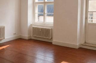 Wohnung mieten in Schirmgasse 264, 84028 Altstadt, Schöne Altbauwohnung im Bürgerpalais | WG geeignet