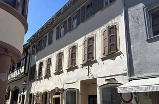 Wohnung mieten in Marktgasse, 55590 Meisenheim, Traumhaftes Wohnen am Marktplatz: kernsanierte 4-Zimmer-Wohnung mit Kaminofen & Gartennutzung