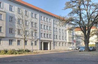 Wohnung mieten in Dorotheenstraße 18, 06108 Halle, tolle Wohnung mit Balkon, Wanne und Dusche