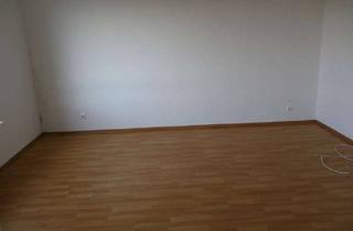 Wohnung mieten in Carl-Von-Ossietzky-Straße 14, 38228 Lebenstedt, Renovierte 3 Zimmer-Wohnung mit Balkon