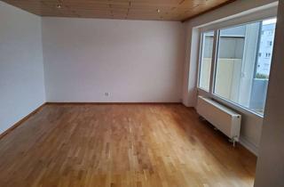 Wohnung mieten in Albstraße 15, 73773 Aichwald, Ruhiges Wohnen mit Balkon & Aufzug in Aichwald-Schanbach: Gepflegte 3,5-Zi.-Wohnung mit Stellplatz