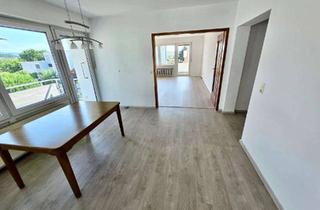 Wohnung mieten in Säerstrasse 12, 72622 Nürtingen, Helle 5-Zimmer-Wohnung (142 qm) frisch renoviert + EBK + 2 Balkone – zentrale Lage Nürtingen