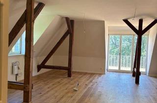 Wohnung mieten in 04654 Frohburg, Einzigartiges Wohnen in alter Schule- 5Raum (Nahe Leipzig)