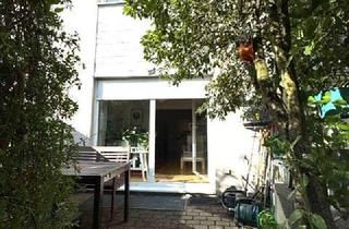 Haus kaufen in 61118 Bad Vilbel, 61118 Bad Vilbel (Heilsberg), RMH, 5Zi, EBK, 2Bäder, Wfl. ca. 128m², Grd. 125m², Stellplatz !