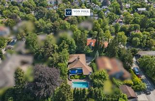 Villa kaufen in 82166 Gräfelfing, Privates Refugium in Gräfelfing: Walmdachvilla mit Galerie, Pool und traumhaftem Südgarten