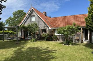 Einfamilienhaus kaufen in 24257 Schwartbuck, Ansprechendes Einfamilienhaus mit Einliegerwohnung und idyllischem Garten in ruhiger Lage