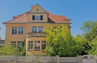 Villa kaufen in Haffnerstraße 26, 71672 Marbach, Villa Zweifamilienhaus mit Remise und Garage