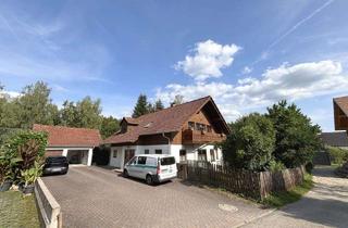 Haus kaufen in 85410 Haag, Attraktives Zweifamilienhaus, vermietet, auf großem Grundstück in ruhiger Lage von Haag a. d. Amper