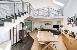 Haus kaufen in 61250 Usingen, Architektonisches Unikat in Eschbach mit viel Platz: Fachwerk trifft modernen Wohnkomfort
