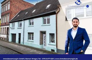 Haus kaufen in 39240 Calbe, Großzügiges Wohnensemble mit Terrasse & Hof in Calbe (Saale)