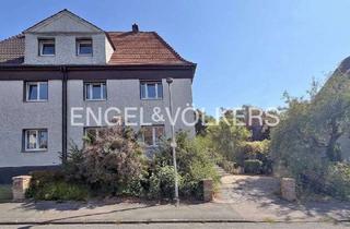 Haus kaufen in 58239 Schwerte, Gartentraum mit Entwicklungsmöglichkeiten