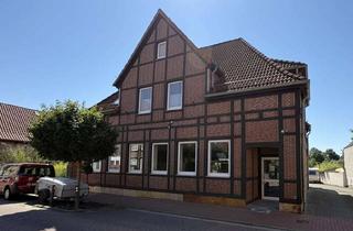 Haus kaufen in 31553 Sachsenhagen, Arbeiten wo Andere wohnen – 180 m² Wohnfläche + separate Gewerbeeinheit!