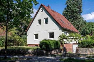 Einfamilienhaus kaufen in 14532 Kleinmachnow, Modernisiertes Einfamilienhaus mit großem Garten in zentraler Lage von Kleinmachnow