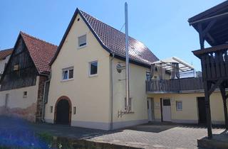 Einfamilienhaus kaufen in 63937 Weilbach, Charmantes kernsaniertes Einfamilienhaus mit großer Terrasse