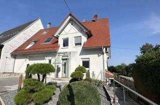 Einfamilienhaus kaufen in 89150 Laichingen, Großzügiges Einfamilienhaus mit Traumgarten, Kamin & hochwertiger Ausstattung