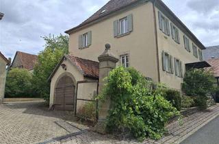 Haus kaufen in 97342 Seinsheim, Historisches Pfarrhaus mit Charme – großzügiges Wohnen auf ca. über 1.100 m² Grundstück