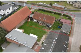 Anlageobjekt in 16230 Britz, Dreifamilienhaus mit großem Garten, Carport & vielseitigem Nutzungspotenzial