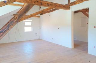 Wohnung kaufen in 79669 Zell, Kernsanierte 3,5-Zimmer DG-Wohnung mit Balkon im Herzen von Zell im Wiesental