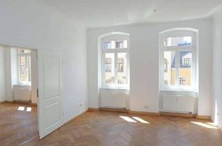 Wohnung mieten in Hahnemannsplatz, 01662 Meißen, Freundliche 4-Zimmer-Wohnung mit Balkon, Holzboden, separater Küche & Bad mit Wanne u. Dusche