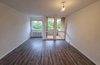 Wohnung mieten in Saatwinkler Damm 147, 13629 Siemensstadt, Ab 01.09. - Wasserblick beim Frühstück! 2-Zimmer-Wohnung mit Balkon in Siemensstadt!