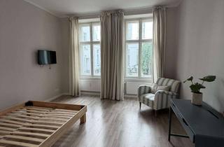 Wohnung mieten in Korsörer Straße 17, 10437 Prenzlauer Berg, Altbau Juwel mit hohen Decken am Mauerpark