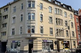 Wohnung mieten in Bergisch Gladbacher Str. 99, 51065 Mülheim, Mülheim: Sanierte Zweizimmerwohnung im denkmalschützten Altbau!