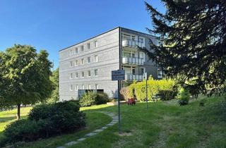Wohnung mieten in An Der Eick, 42477 Radevormwald, VORANKÜNDIGUNG: sanierte 3-ZW mit Balkon / Terrasse sucht Sie als neue Mieter