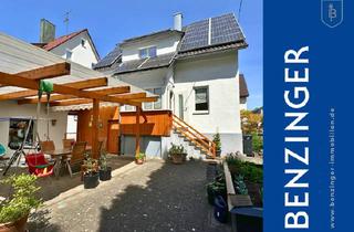 Einfamilienhaus kaufen in 72574 Bad Urach, Familienfreundliches Einfamilienhaus mit Garten in ruhiger Lage
