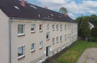 Wohnung kaufen in 18516 Süderholz, 2 Eigentumswohnungen in ruhiger Lage: Renovierungsobjekte mit Potenzial