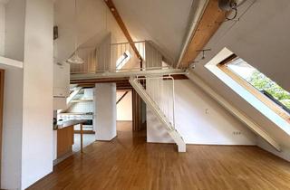 Wohnung kaufen in 68199 Mannheim, Helle Dachgeschosswohnung in einem Dreifamilienhaus in Neckarau