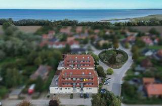 Wohnung kaufen in 23999 Insel Poel, Erholung pur mit Blick auf Feld und Bodden: 2-Zi.-Maisonette nur 500m vom Gollwitzer Strand