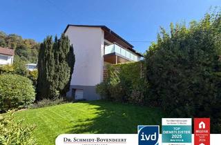 Wohnung kaufen in 56457 Westerburg, Vollständig modernisierte Eigentumswohnung mit Balkon in 2-Familienhaus in Westerburg.